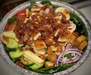 Spinach Salad with Breaded Chicken Cutlet 